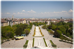 Die Stadt Sofia weiß durch ihre Größe und ihre Gebäude zu überzeugen. Blick auf die Stadt Sofia.